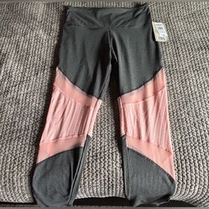 Big 5 NWT Gray and Pink Mesh Leggings Size Large